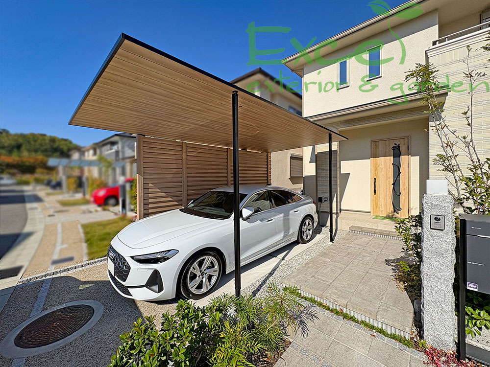 カーポートSC｜Gスクリーン目隠しフェンスタイプ（ルーバーパネル）｜奈良市