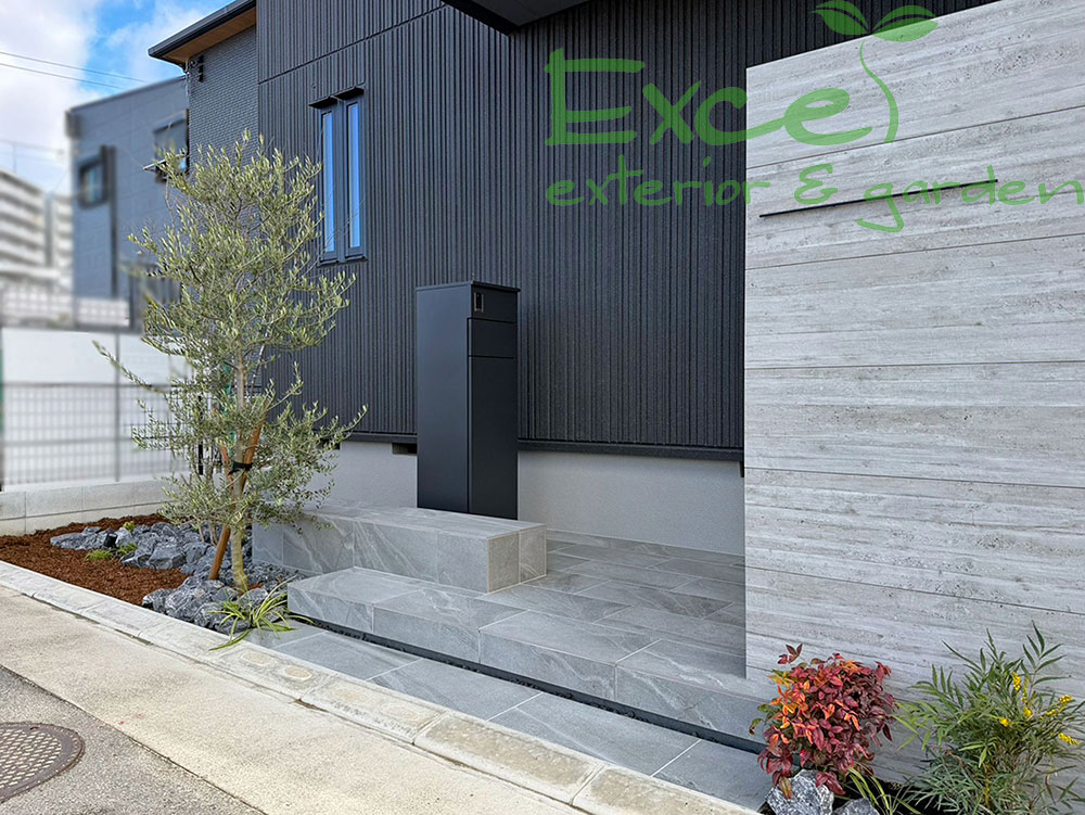 三協アルミの機能門柱フレムスgrand